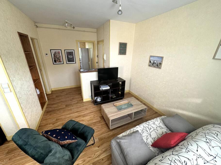 Appartement Proche De L'Hyper-Centre Avec Garage 凯恩 外观 照片